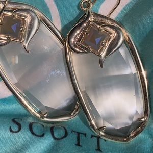 Kendra Scott vintage drop earrings with slate and top iridescent stone.